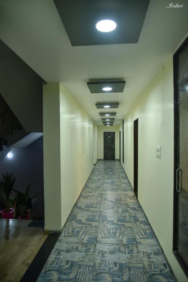 Pawan Executive Tuljapur Exterior foto